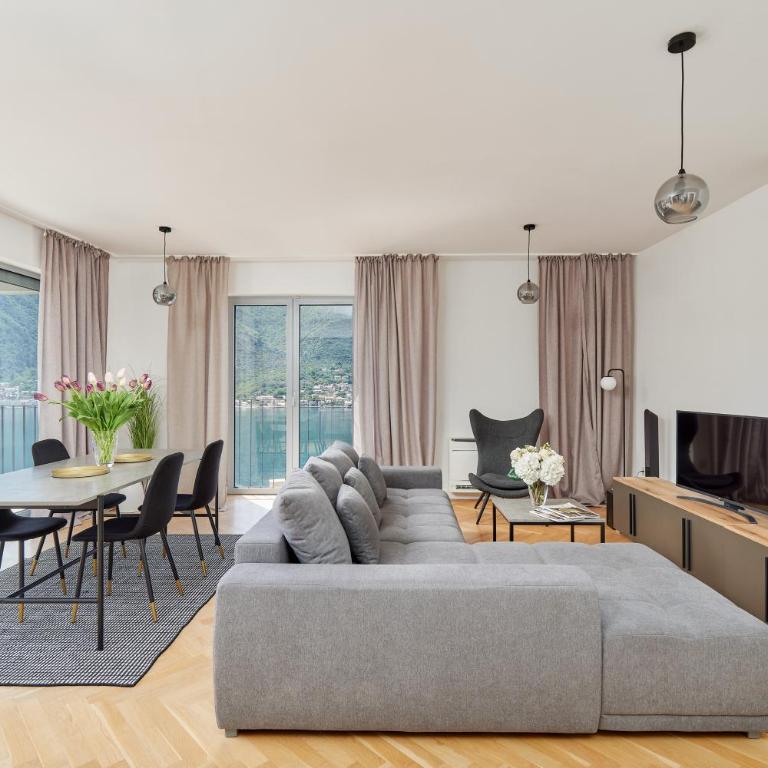 Olga's Piece of Paradise in Kotor - Three-Bedroom Apartment - 1