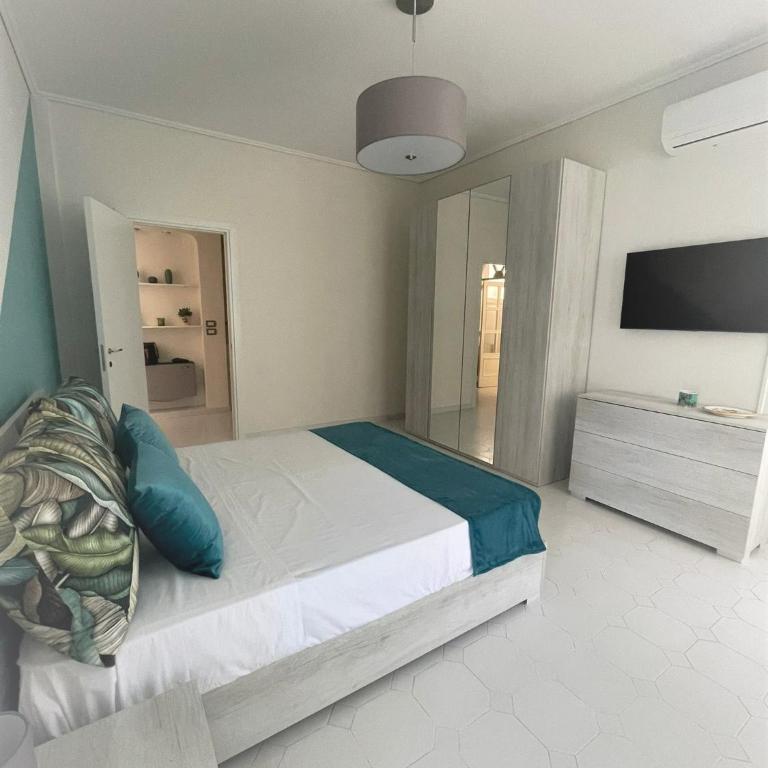 Emy House Sorrento - Three-Bedroom Apartment - 10