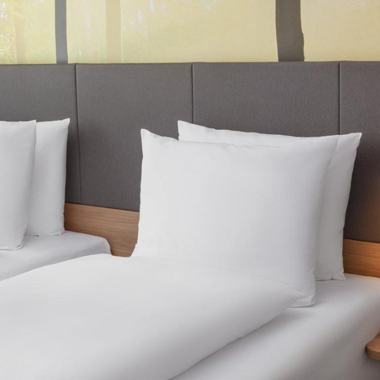 Holiday Inn Munich - Leuchtenbergring by IHG - Suite Executive - Cama extragrande - 5