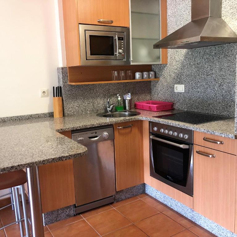 Apartamentos aDoniña Playa Major Sanxenxo - Apartamento con vistas a la piscina - 15