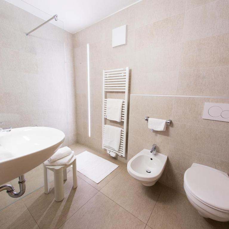 Almhotel Bergerhof - Doppelzimmer mit Balkon - 3