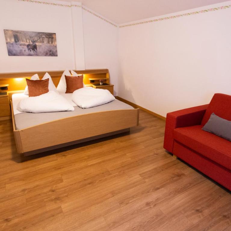 Almhotel Bergerhof - Doppelzimmer mit Balkon - 5