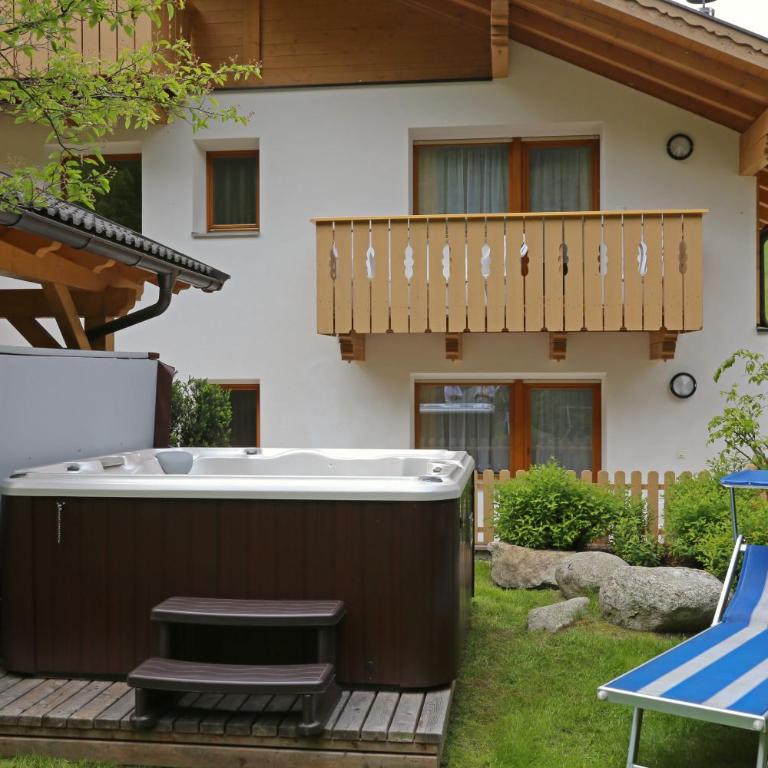 Almhotel Bergerhof - Zweibettzimmer mit Balkon - 2