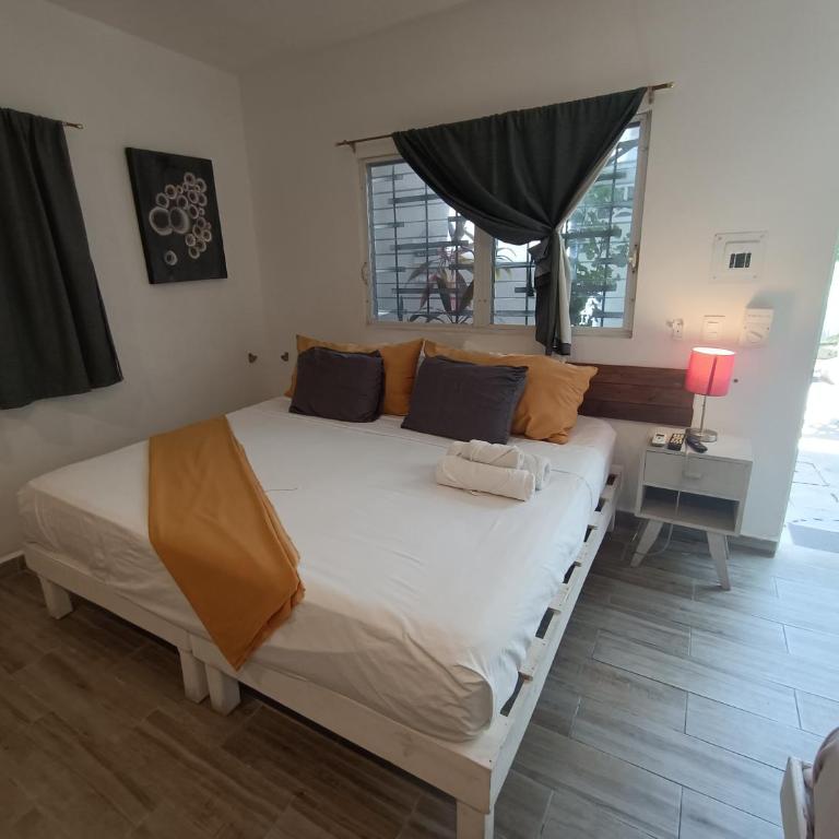 Kika Studios - Comfort Triple Room with Shower - 6