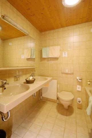 Pension Walserheim - Familienzimmer - 3