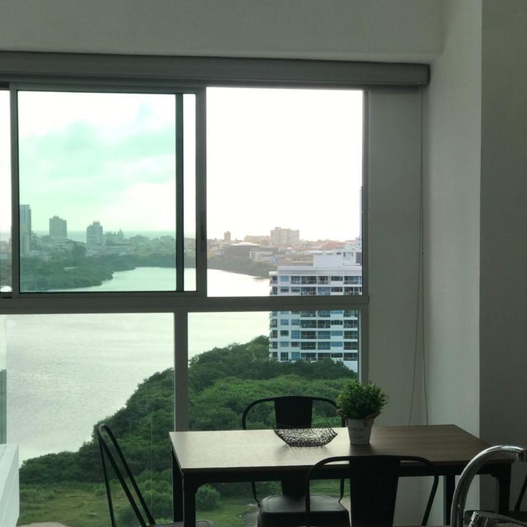 Excelente Apartamento Cartagena - Apartamento de 3 dormitorios - 63