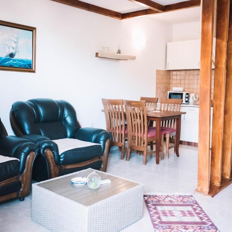 Bivalvia Apartments - Double Room with Balcony and Sea View - 8