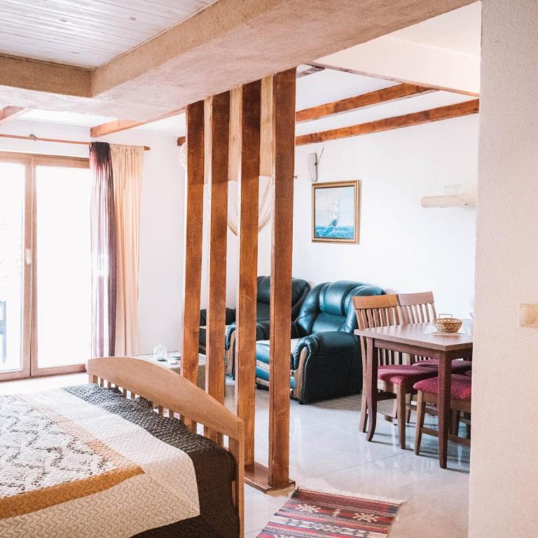 Bivalvia Apartments - Double Room with Balcony and Sea View - 12