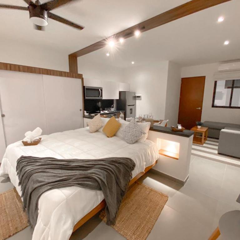 Cosmos 42 - New Modern Studio close to the 5th Av & the beach - One-Bedroom Apartment - 13