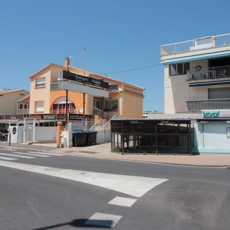 Studio climatisé tout confort à 2 pas de la mer avec parking privé - Appartement 1 Chambre - 12