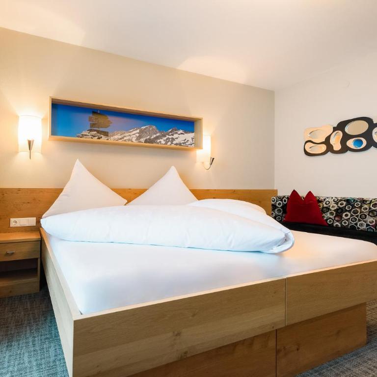 Gästehaus Hornegger - Doppelzimmer mit Balkon - 3