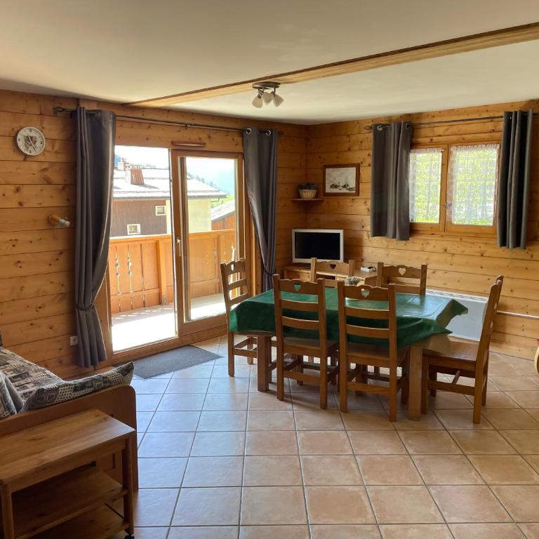 Le Lessy M2 - Appartamento con 2 Camere da Letto - 5