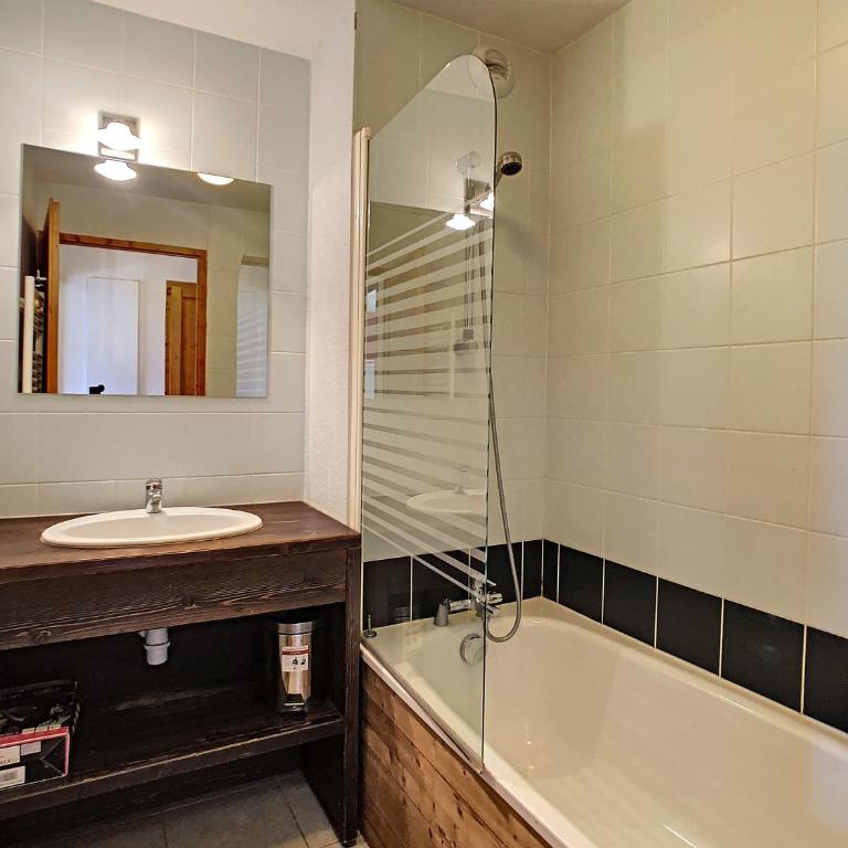 Studio & piscine intérieure, vue Mont D'Arbois - Appartement 1 Chambre - 10