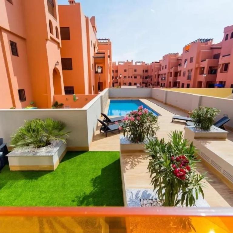Modern Beach & Spa - One-Bedroom Apartment - 20