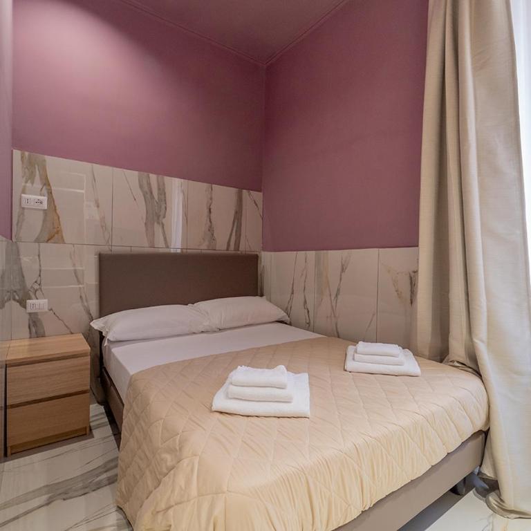 P.C. Boutique H. Vesuvius, Napoli Centro, by ClaPa Group - Camera Matrimoniale Piccola - 3