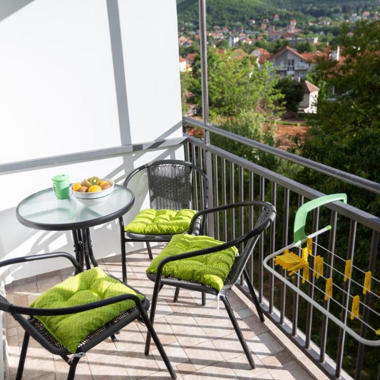 Ivy Love Apartmani - Apartment with Mountain View - 3