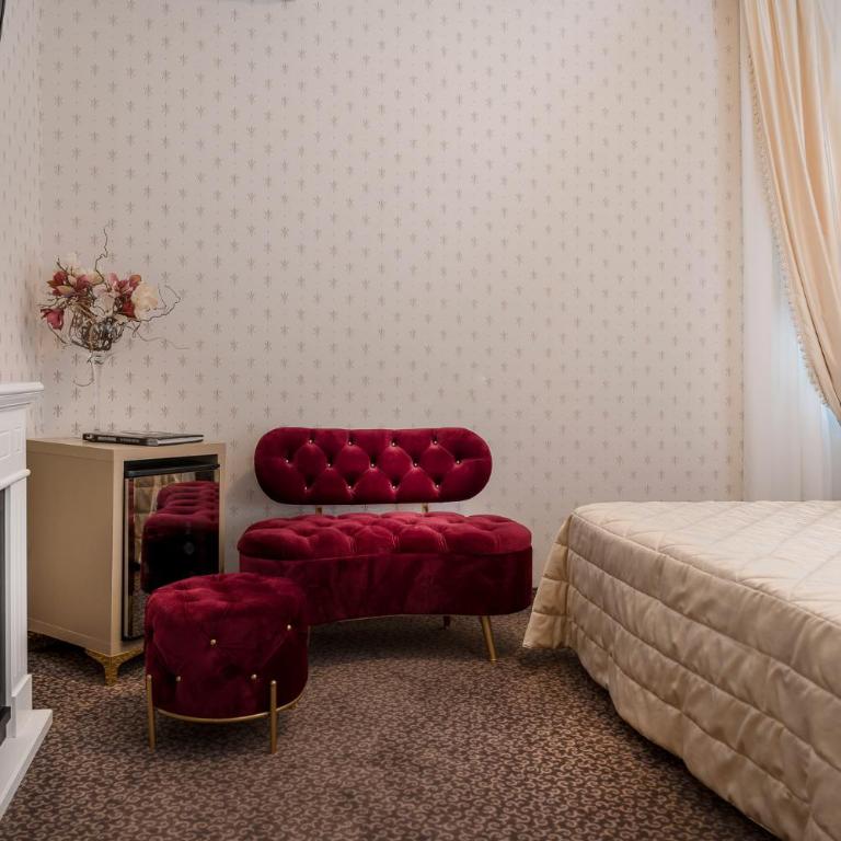 Albergo Rossini 1936 - Small & Charming - Deluxe Double Room - 8