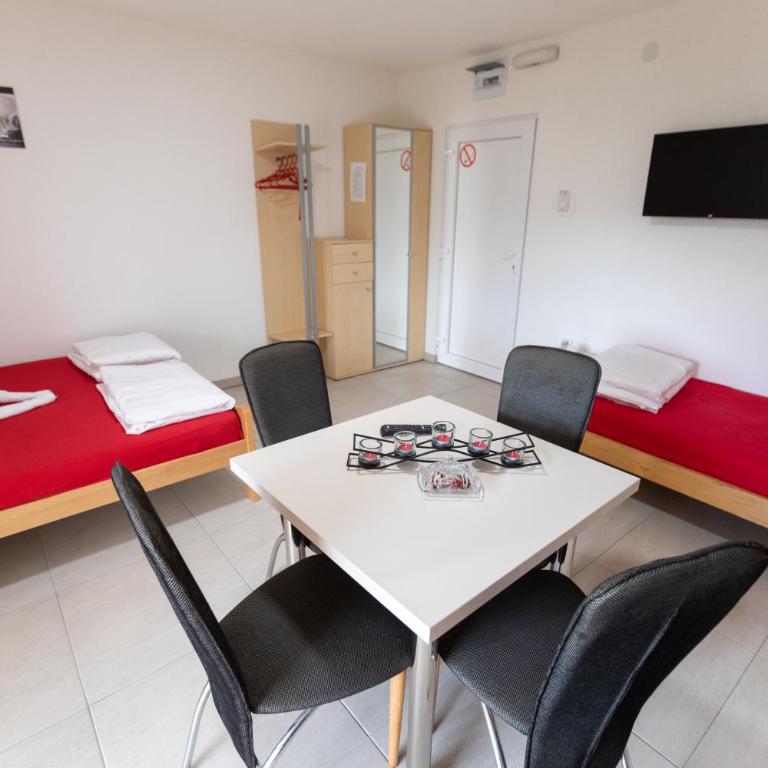 Ivy Love Apartmani - Standard Apartment - 8