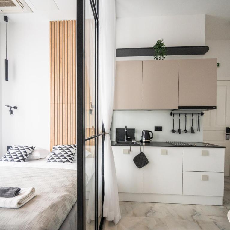 Old Town Design Apartments - Superior Studio - 13