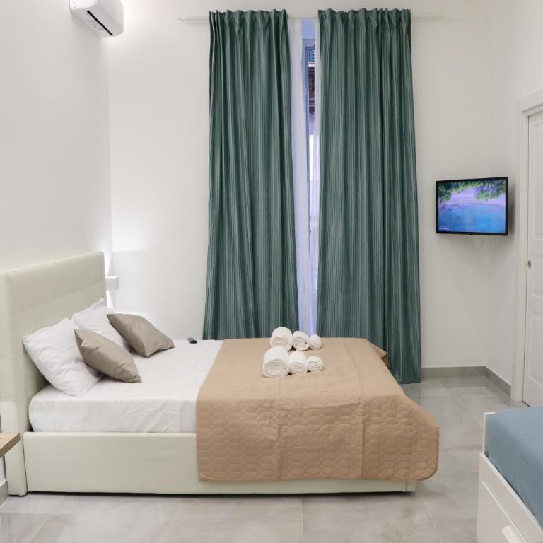 Barbaro Suite & Apartment - Camera Quadrupla con Balcone - 7