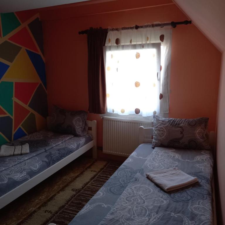 Verica Rooms - Dvokrevetna Soba sa Zasebnim Krevetima i Zajedničkim Kupatilom - 12