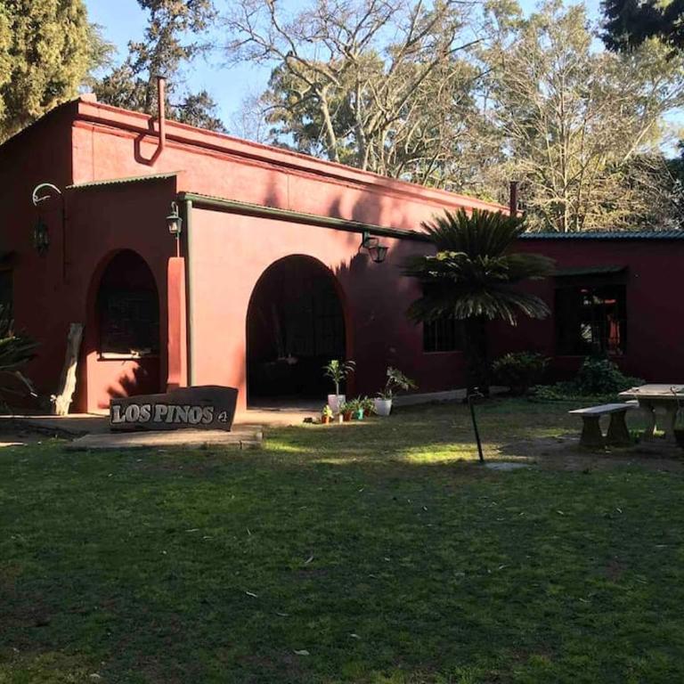 Los Pinos, cálida casa de campo en Tomas Jofre - Two-Bedroom House - 1