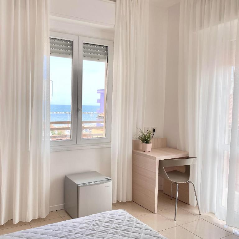 Santa Barbara hotel & apartments - Camera Matrimoniale con Balcone e Vista Mare - 2
