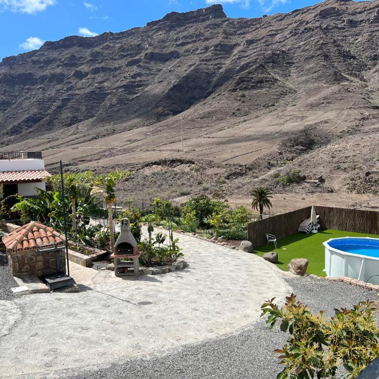 Casa rural con baño adaptado y piscina en Mogán - Apartamento de 2 dormitorios - 2