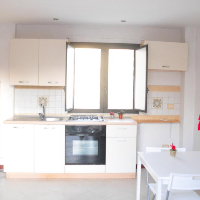Case Vacanze Il Sorriso - One-Bedroom Apartment with Terrace - 19