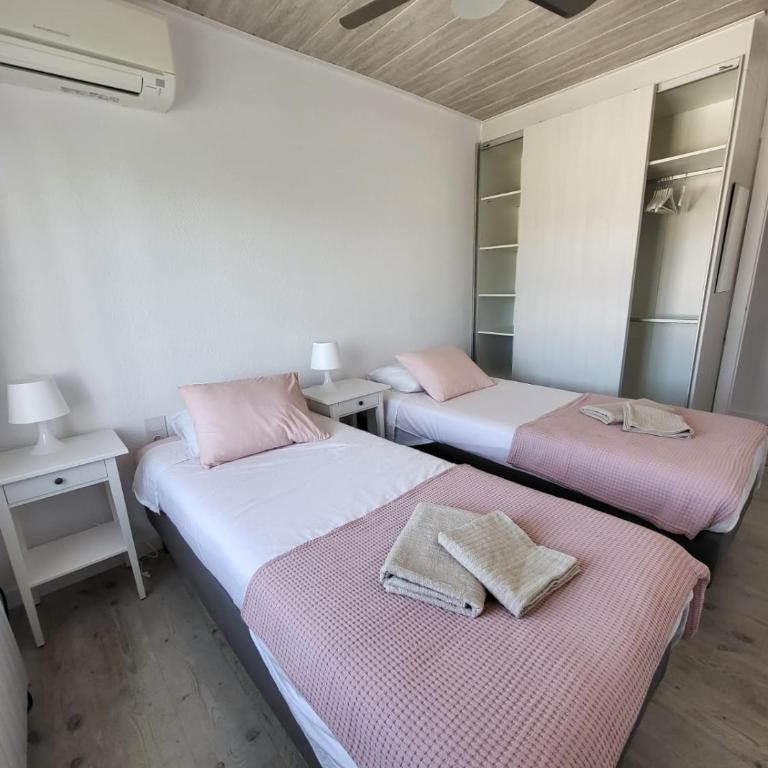 Torredembarra cosy, well equipped house, 5 min. from the beach - Casa de 3 dormitorios - 10