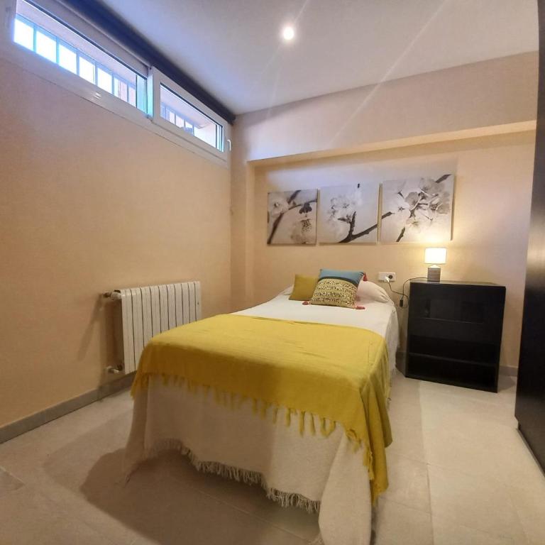 Adosado con piscina y vistas al mar. - Casa de 6 dormitorios - 23