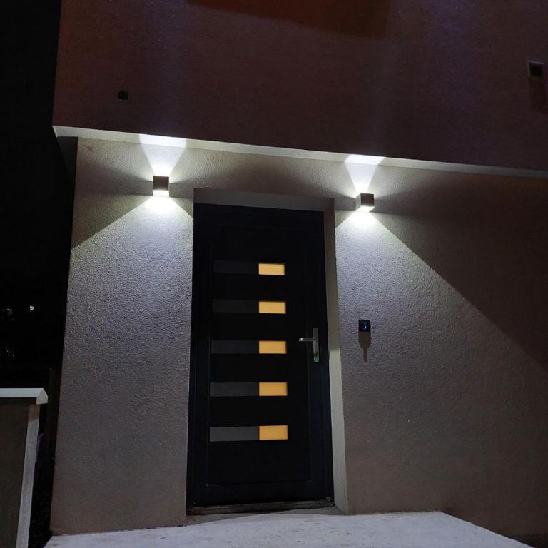 La Luna - FREE PRIVATE PARKING - One-Bedroom Apartment - 13