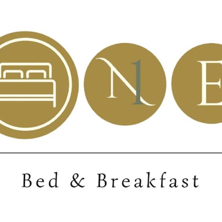 B&B ONE - Triple Room with Private Bathroom - 10