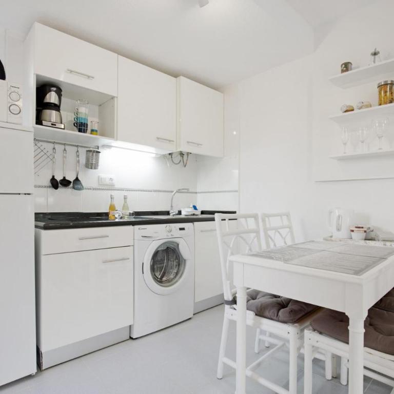 Apartamento Vista Piscina o Terraza, Wifi GRATIS - Apartamento con terraza - 10