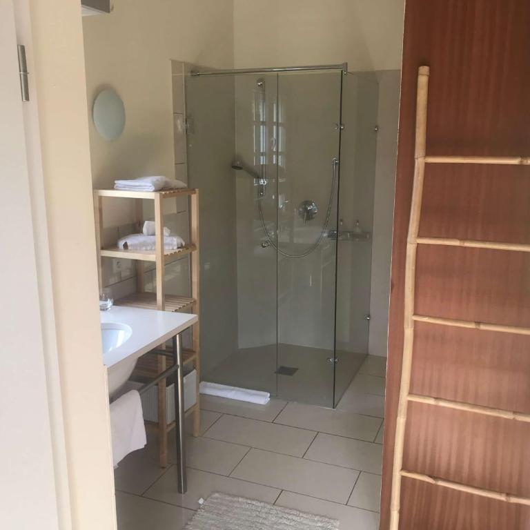 Villa La Begude - Boutique B&B - Chambre Double Supérieure 3 - Vue sur Piscine - 33 m² - 9