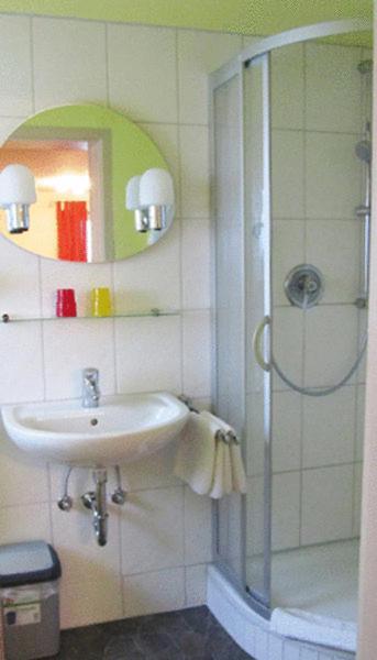 Pension Weigert - Dreibettzimmer - 3