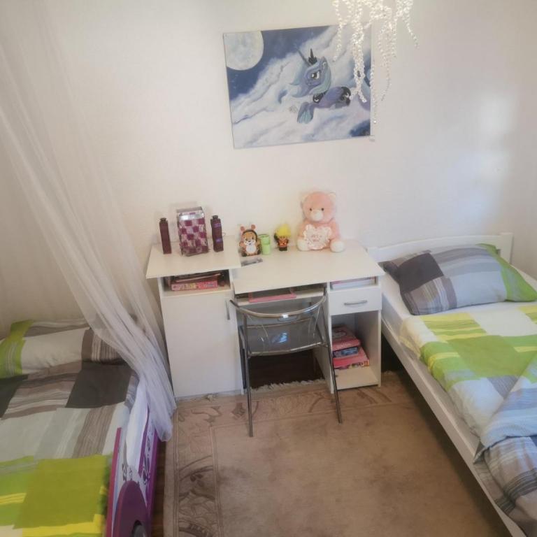 House Leyla - Three-Bedroom House - 16