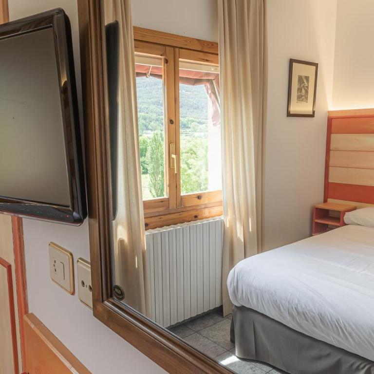 HOSTAL RIO ARA BELLOSTA by Vivere Stays - Chambre Double - 9