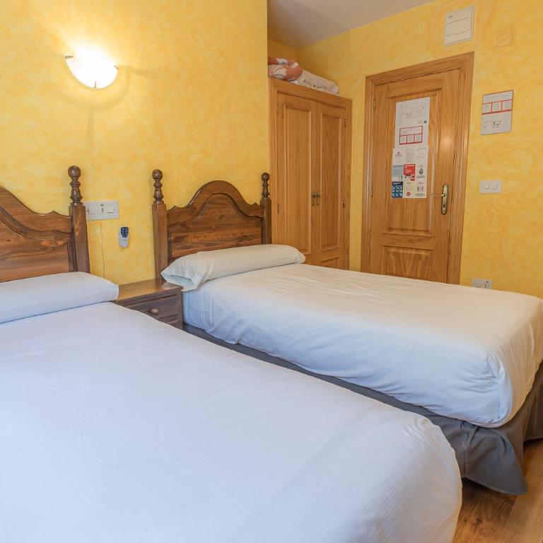 HOSTAL RIO ARA BELLOSTA by Vivere Stays - Chambre Lits Jumeaux - 5