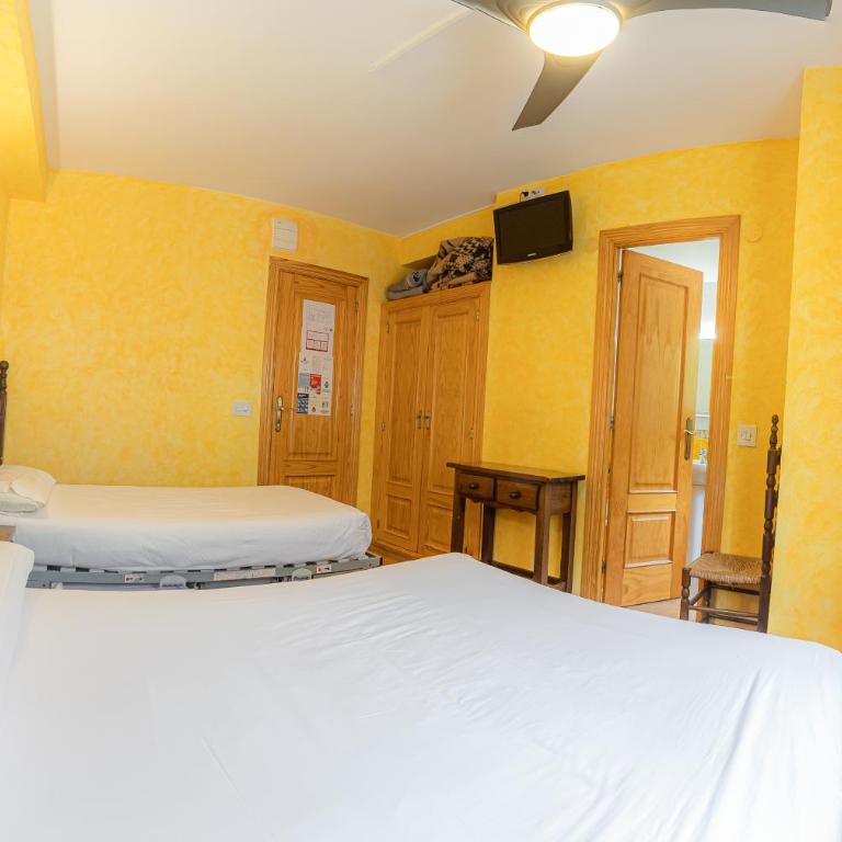 HOSTAL RIO ARA BELLOSTA by Vivere Stays - Chambre Familiale - 4