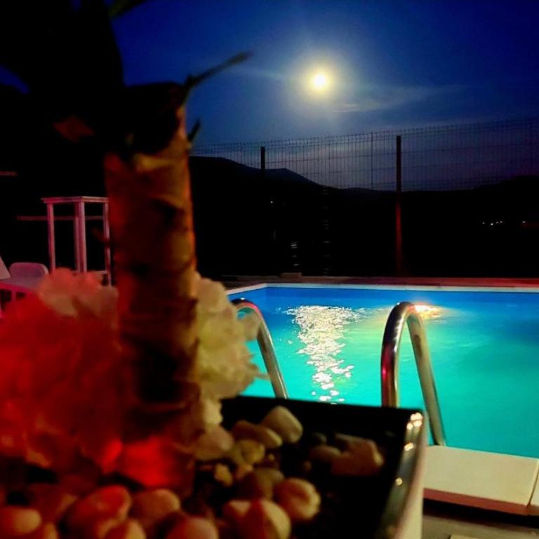 Holiday House White Hill - Villa with Private Pool - 1