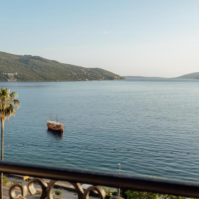SkyView apartments - Deluxe Studio with Balcony and Sea View - 6