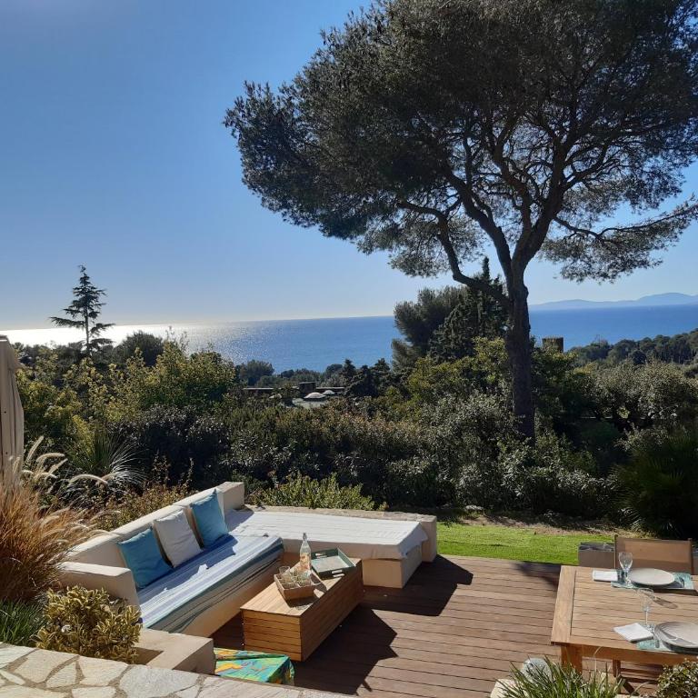 VILLA ANADINE - Aiguebonne BOULOURIS - PLEINE VUE MER - À 5 minutes à pied de la plage - Climatisée - Villa 3 Chambres - 16