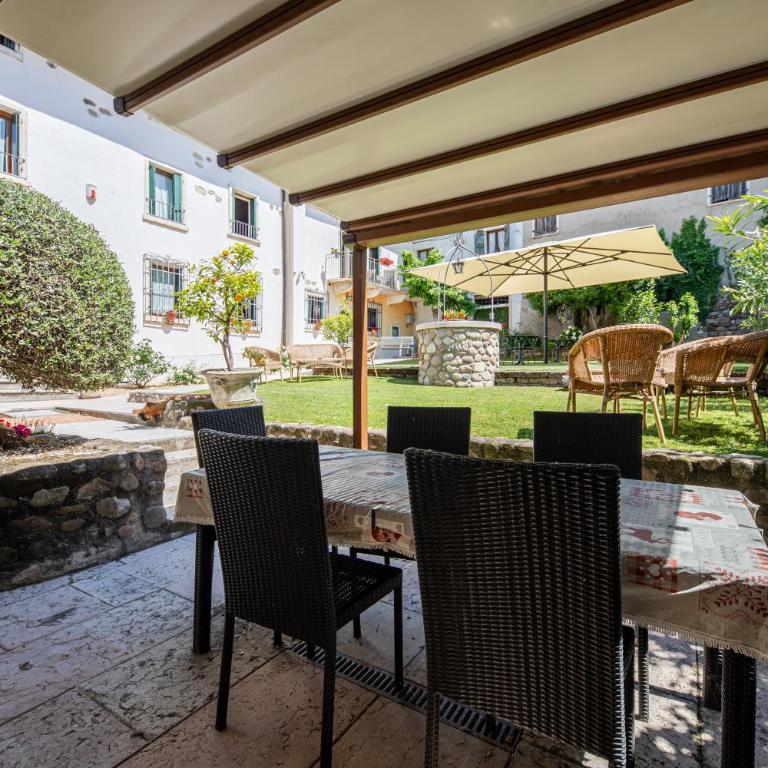 Agriturismo Borgo di Calmasino - Camera Matrimoniale/Doppia con Letti Singoli - 1