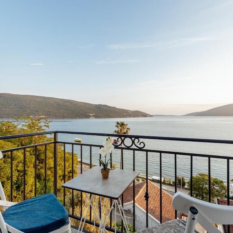 SkyView apartments - Standard Double Room with Sea View (2 adults) - 3