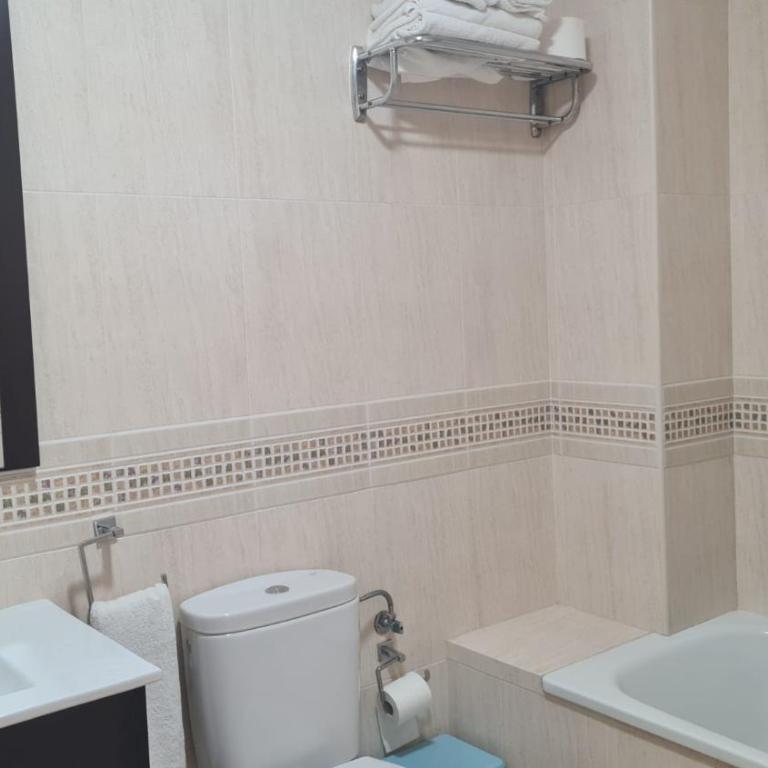 Apartamentos El Barrio - Apartamento con balcón - 12