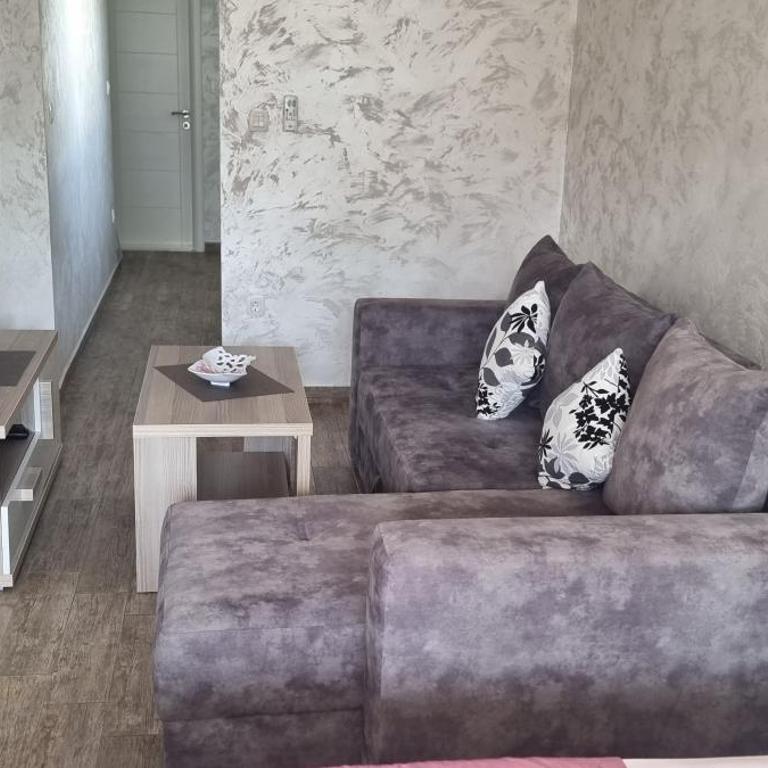 Amarok - Apartment with Balcony - 13