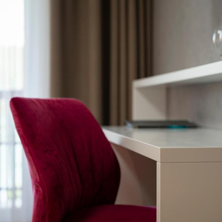 Seehotel Vinzenz - Kleines Doppelzimmer mit einem Balkon und Seeblick - 5