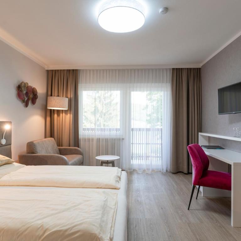 Seehotel Vinzenz - Superior Doppelzimmer mit Seeblick - 11