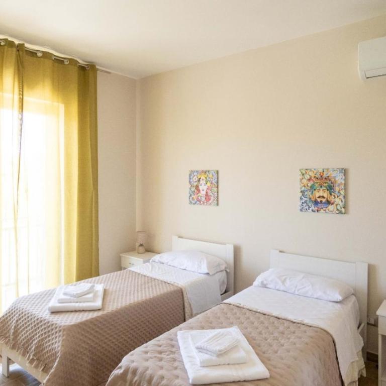 B&B Ercole Agrigento - Camera Matrimoniale/Doppia con Letti Singoli con Balcone - 2